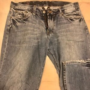Lucky Brand men’s jeans. 33/30 short inseam